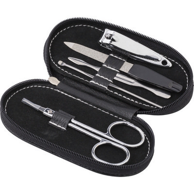 PVC pouch with manicure set (9190_EUB)