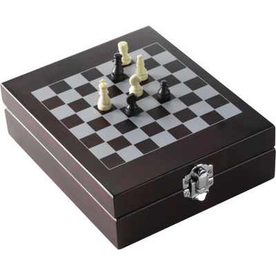 Wine set with chess-game (6832_EUZ)