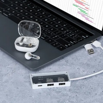 USB hub - distinctive transparent design