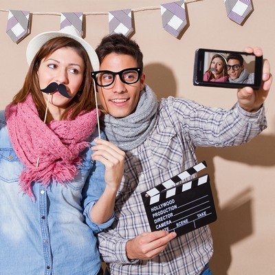 Selfie Set include glasses and moustache on handle Carrey